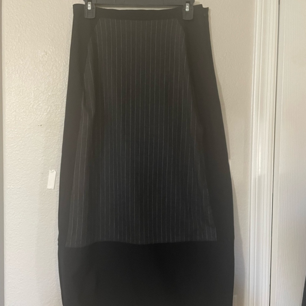 Charcoal gray pinstripe pencil skirt maxi with black side panels and‎ border.